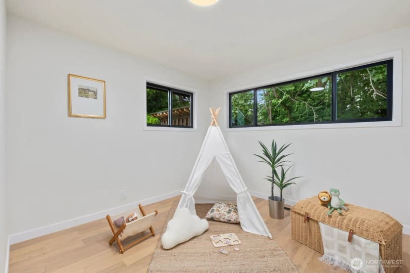 Property photo for 10012 8th Avenue Nw, Seattle photo 26