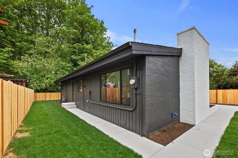 Property photo for 10012 8th Avenue Nw, Seattle photo 38