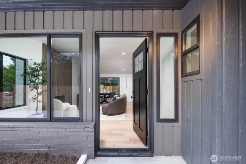 Property photo for 10012 8th Avenue Nw, Seattle photo 6