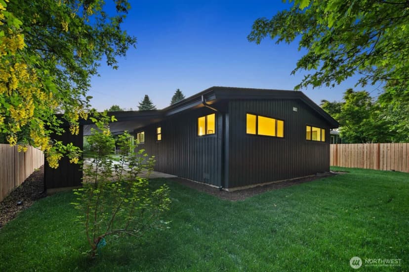 Property photo for 10012 8th Avenue Nw, Seattle photo 36