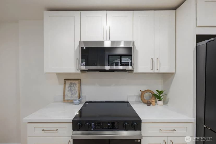 Property photo for 10012 8th Avenue Nw, Seattle photo 19