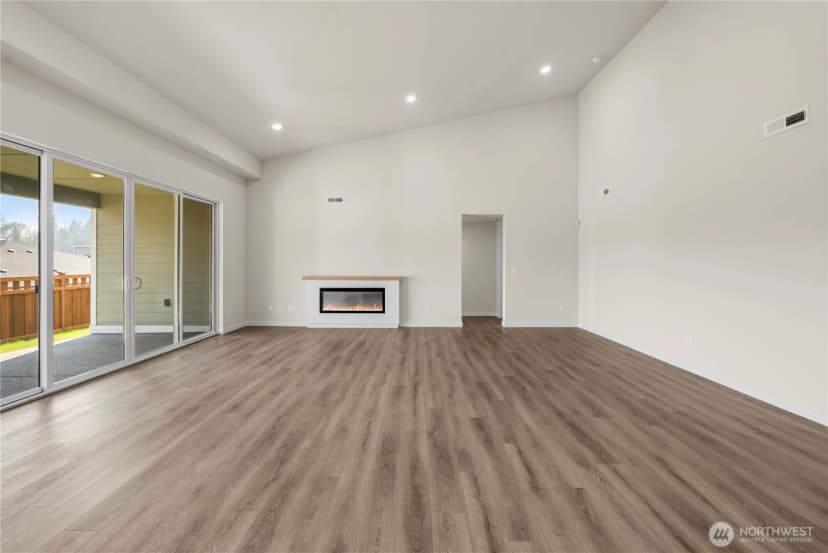 Property photo for 13905 207th Avenue Ct E, Bonney Lake photo 11