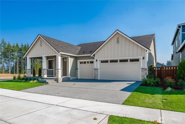 Property photo for 13905 207th Avenue Ct E, Bonney Lake photo 3