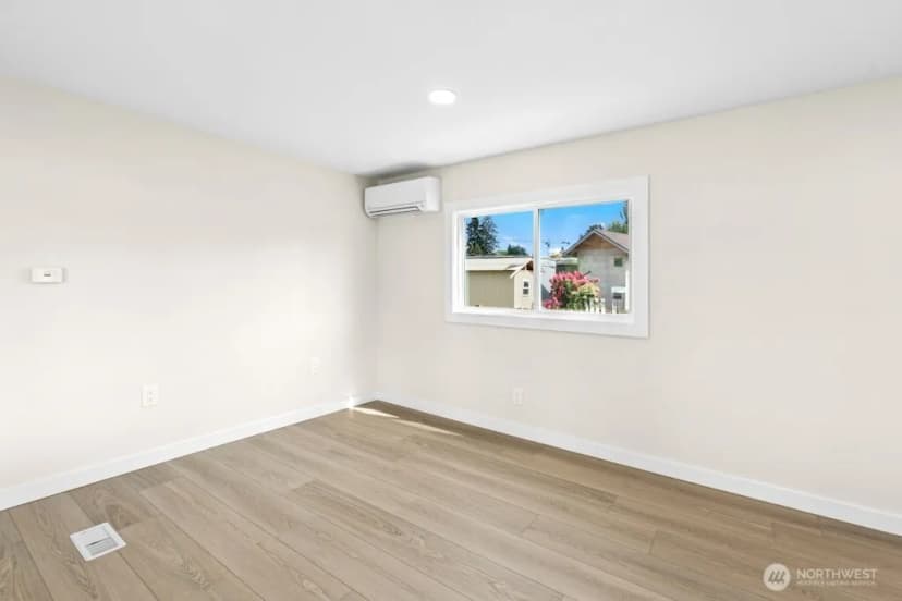 Property photo for 12200 Stone Avenue N #38, Seattle photo 16
