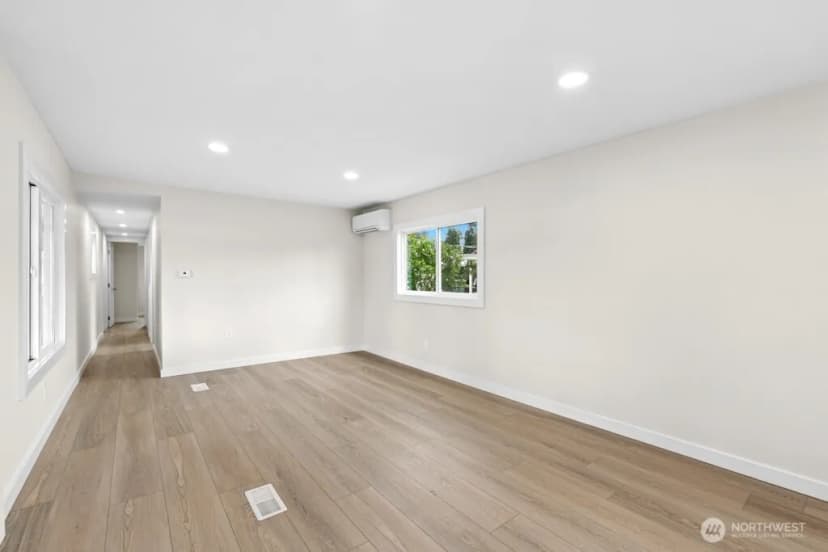 Property photo for 12200 Stone Avenue N #38, Seattle photo 7