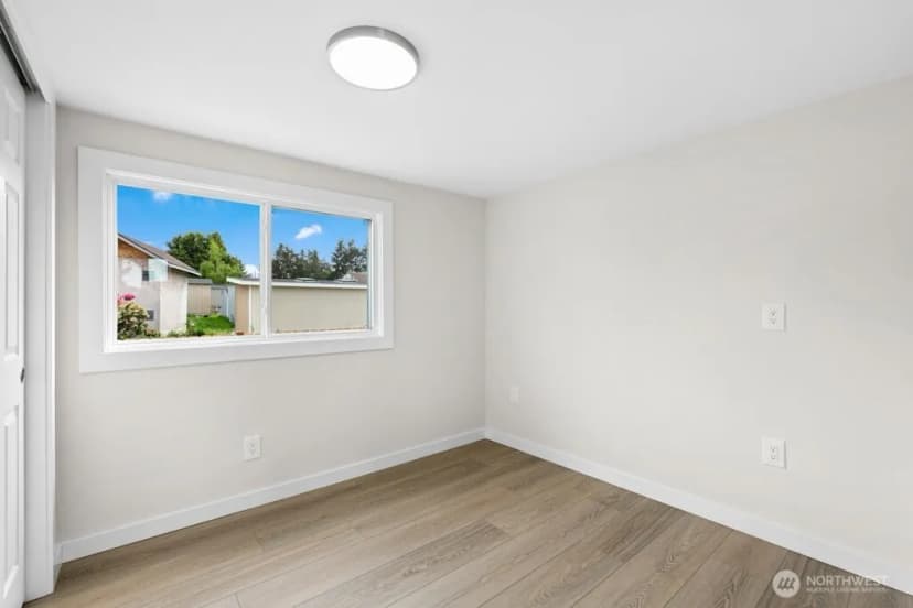 Property photo for 12200 Stone Avenue N #38, Seattle photo 14