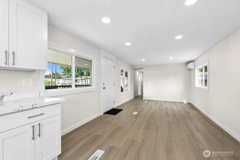 Property photo for 12200 Stone Avenue N #38, Seattle photo 8