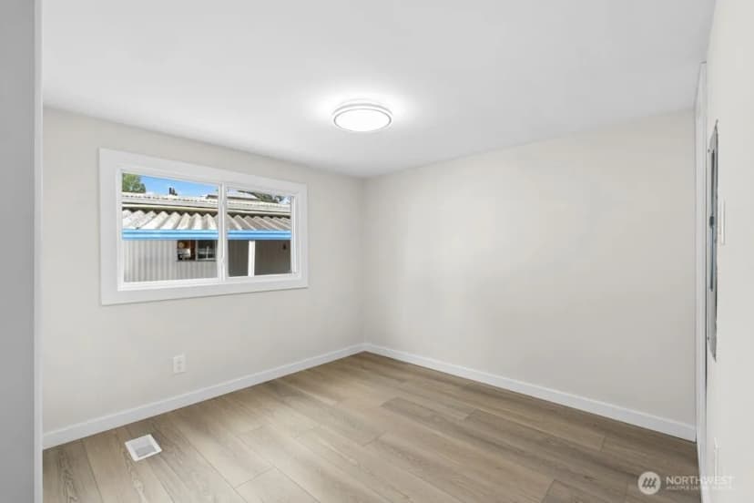 Property photo for 12200 Stone Avenue N #38, Seattle photo 12