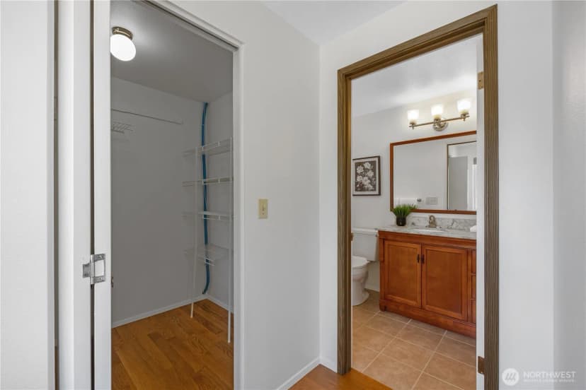 Property photo for 12307 Se 74th Street, Newcastle photo 18