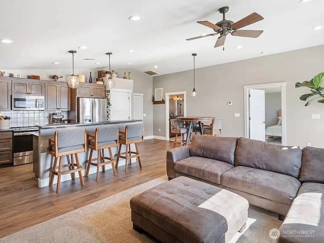 Property photo for 26235 Road U Sw, Mattawa photo 5