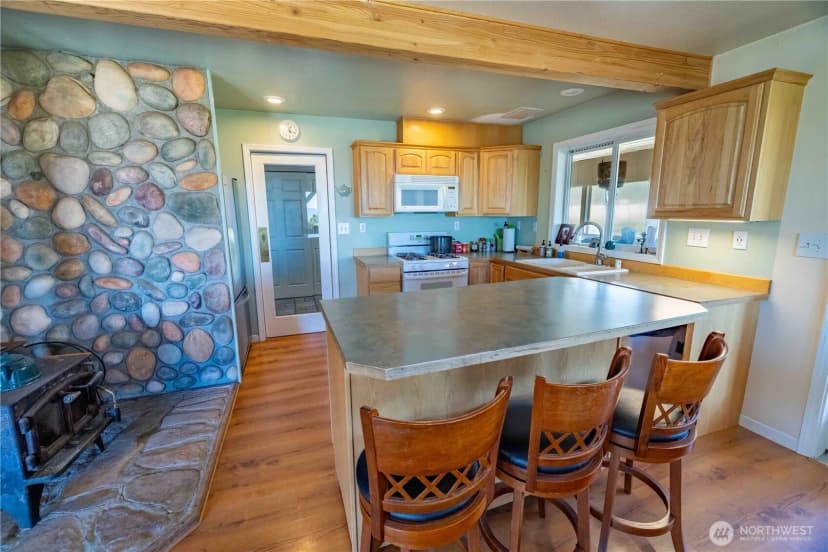 Property photo for 476 Bill Shaw Road, Pateros photo 12