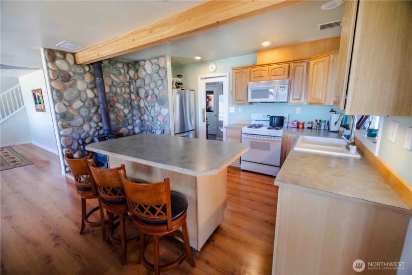 Property photo for 476 Bill Shaw Road, Pateros photo 13
