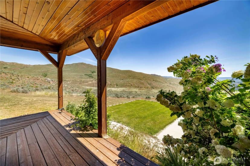 Property photo for 476 Bill Shaw Road, Pateros photo 26