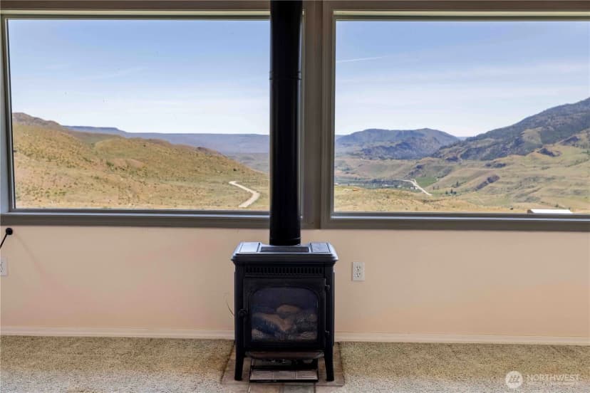 Property photo for 476 Bill Shaw Road, Pateros photo 24