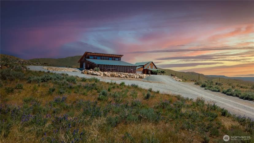 Property photo for 476 Bill Shaw Road, Pateros photo 7