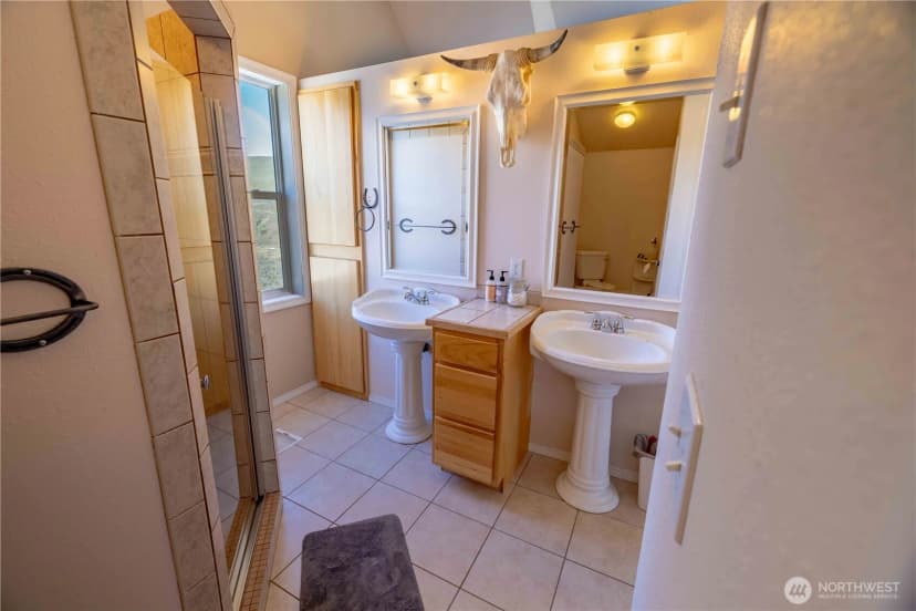 Property photo for 476 Bill Shaw Road, Pateros photo 16