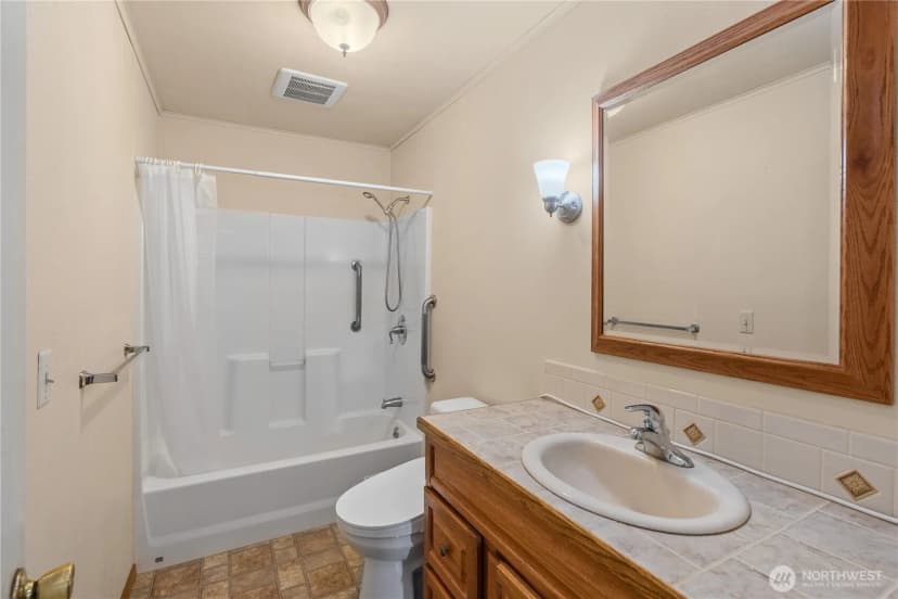 Property photo for 106 Jefferson Street, South Bend photo 15