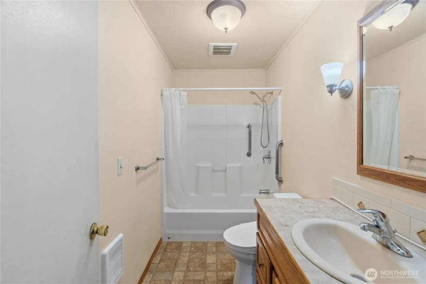 Property photo for 106 Jefferson Street, South Bend photo 14