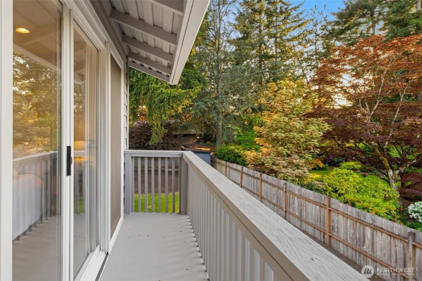 Property photo for 8533 Se 76th Place, Mercer Island photo 12