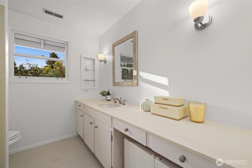 Property photo for 8533 Se 76th Place, Mercer Island photo 17