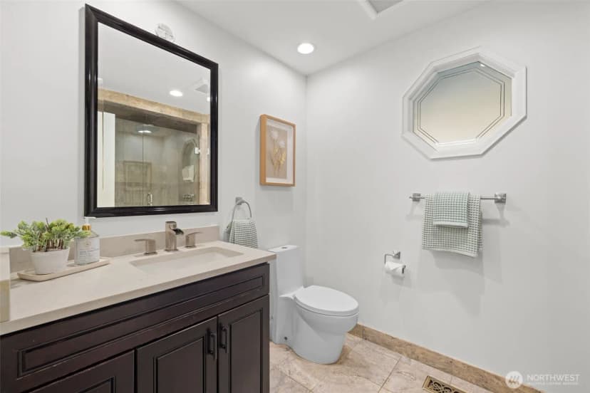 Property photo for 8533 Se 76th Place, Mercer Island photo 9