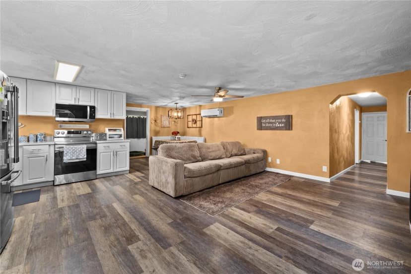 Property photo for 32816 82nd Avenue S, Roy photo 11