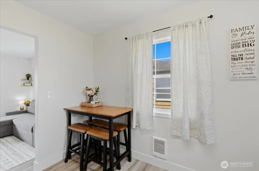 Property photo for 3042 Field Street, Longview photo 11