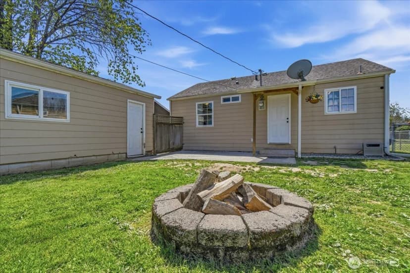 Property photo for 3042 Field Street, Longview photo 19
