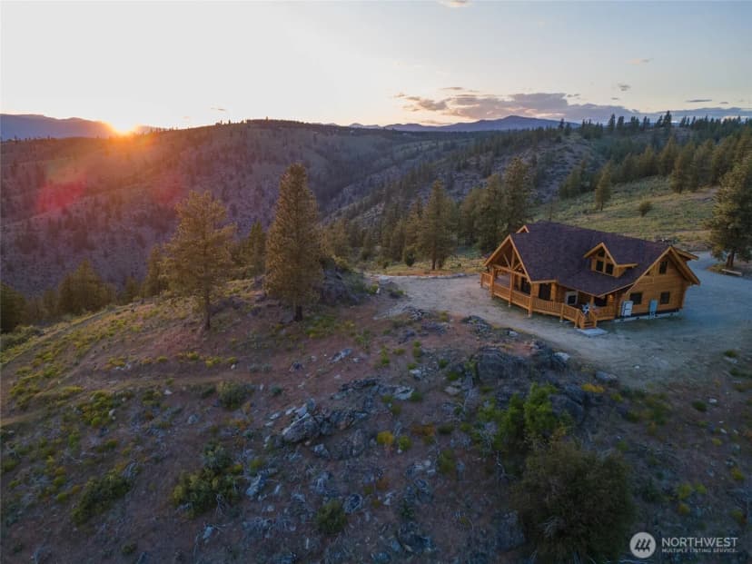 Property photo for 1831 Cottontail Lane, Chelan photo 7