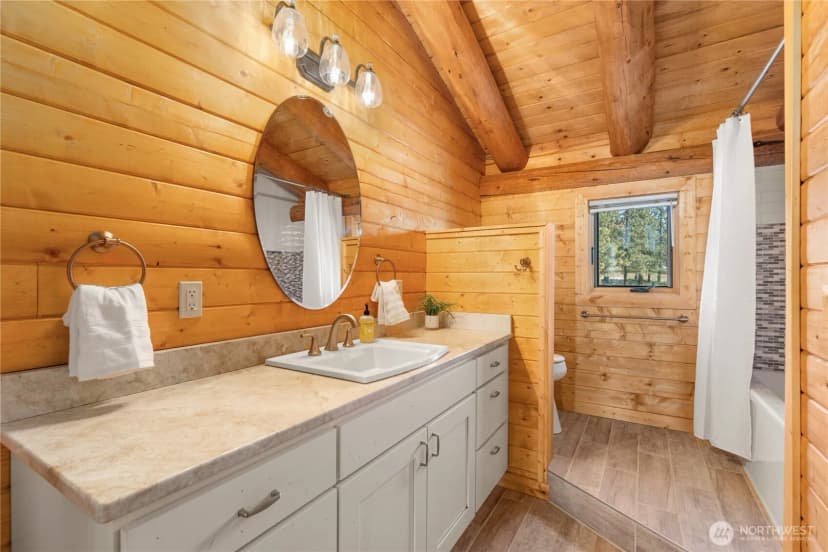 Property photo for 1831 Cottontail Lane, Chelan photo 32