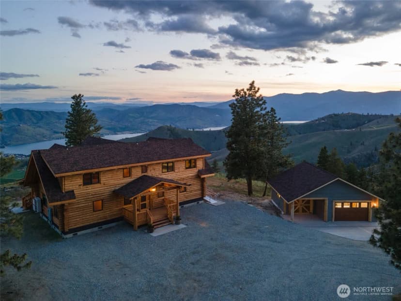 Property photo for 1831 Cottontail Lane, Chelan photo 3