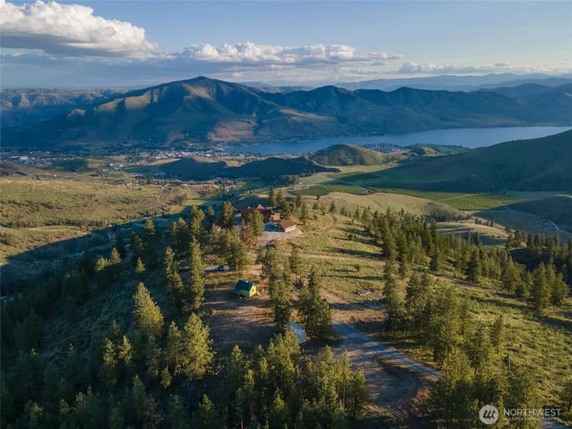 Property photo for 1831 Cottontail Lane, Chelan photo 8