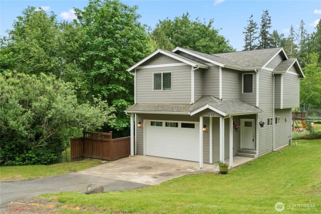 Property photo for 7270 E Grandview Street, Port Orchard