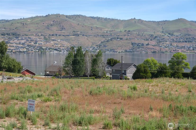 Property photo for 115 Loretta Lane, Chelan photo 4