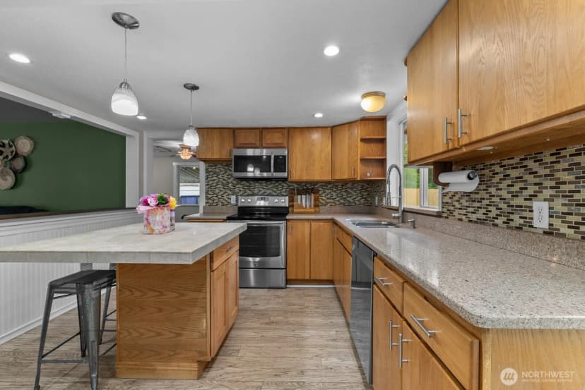 Property photo for 10809 133rd Street Nw, Gig Harbor photo 9