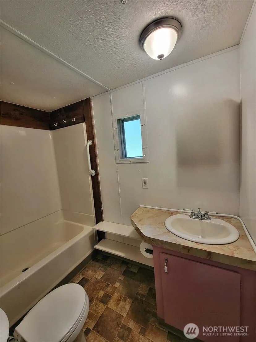 Property photo for 213 Sommerville Road, Chehalis photo 14