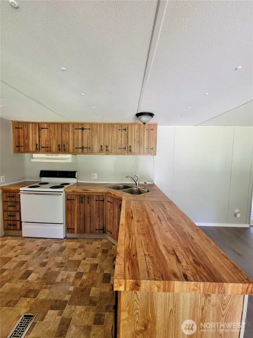 Property photo for 213 Sommerville Road, Chehalis photo 9