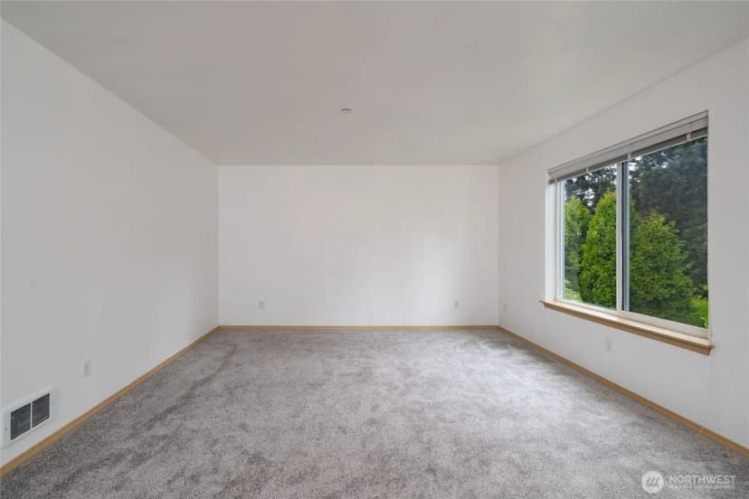 Property photo for 1640 Sw Mulberry Place #c203, Oak Harbor photo 14