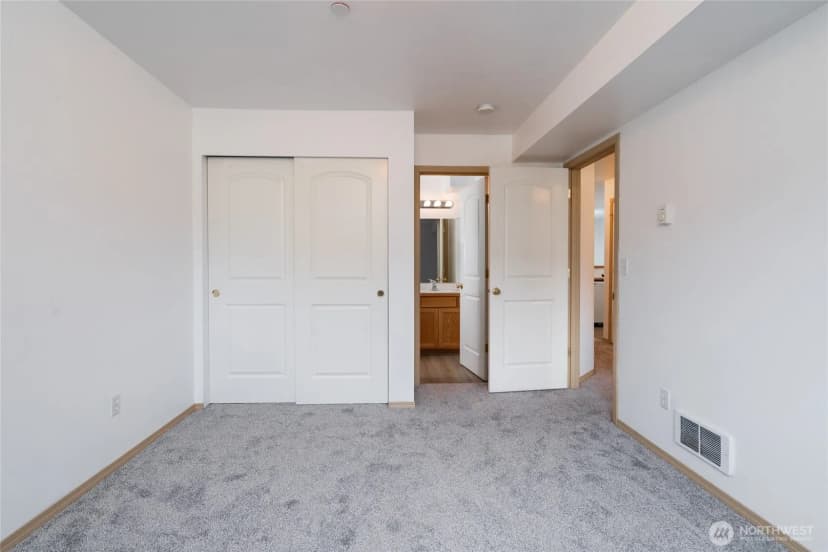 Property photo for 1640 Sw Mulberry Place #c203, Oak Harbor photo 18