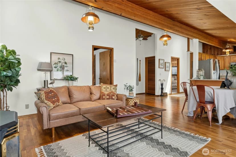 Property photo for 31025 E Lake Morton Drive Se, Kent photo 13