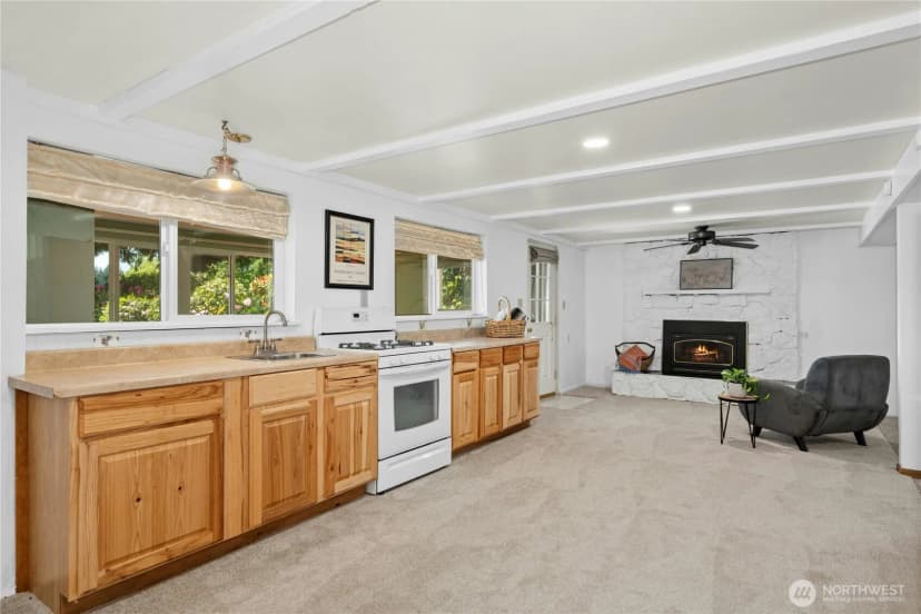 Property photo for 31025 E Lake Morton Drive Se, Kent photo 17