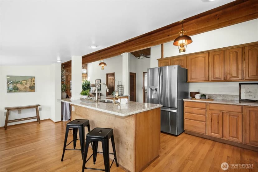 Property photo for 31025 E Lake Morton Drive Se, Kent photo 10