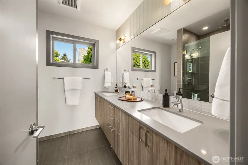Property photo for 2312 S Judkins Street, Seattle photo 18