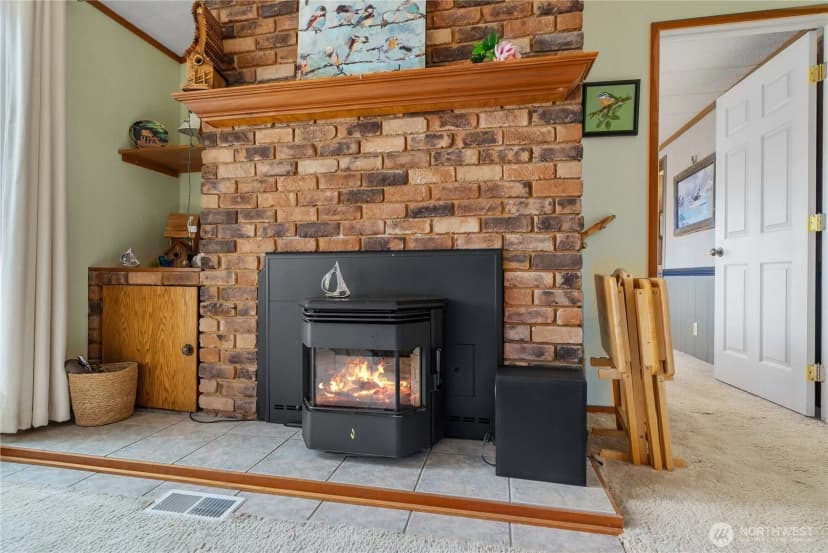 Property photo for 8210 177th Avenue Sw, Longbranch photo 9