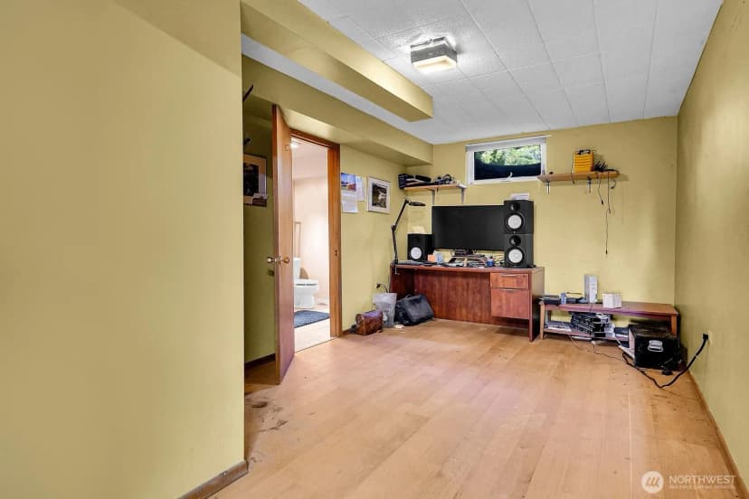 Property photo for 5309 Sw 47th, Seattle photo 17
