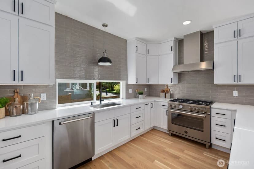 Property photo for 6103 S Norfolk Street, Seattle photo 9
