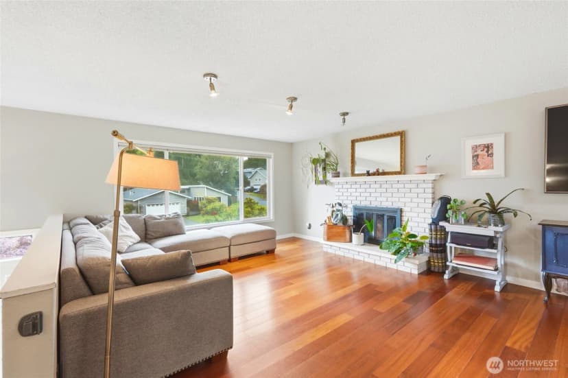 Property photo for 619 Willow Road, Bellingham photo 7