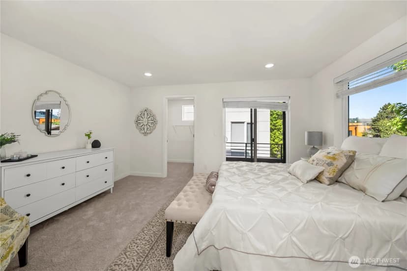 Property photo for 531 S Cloverdale Street #a, Seattle photo 22