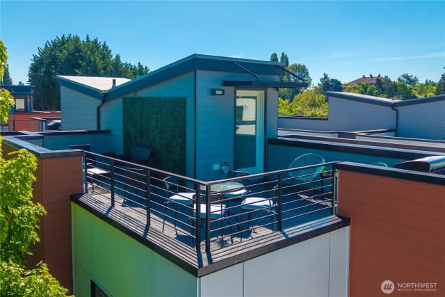 Property photo for 531 S Cloverdale Street #a, Seattle photo 3