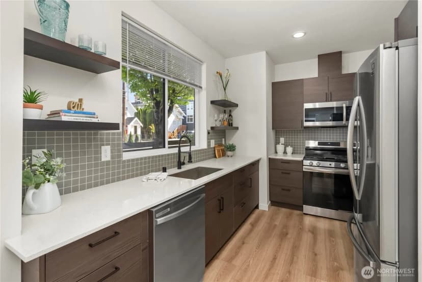 Property photo for 531 S Cloverdale Street #a, Seattle photo 11
